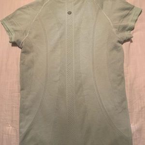 Lululemon swiftly tech short sleeve / green / s 4